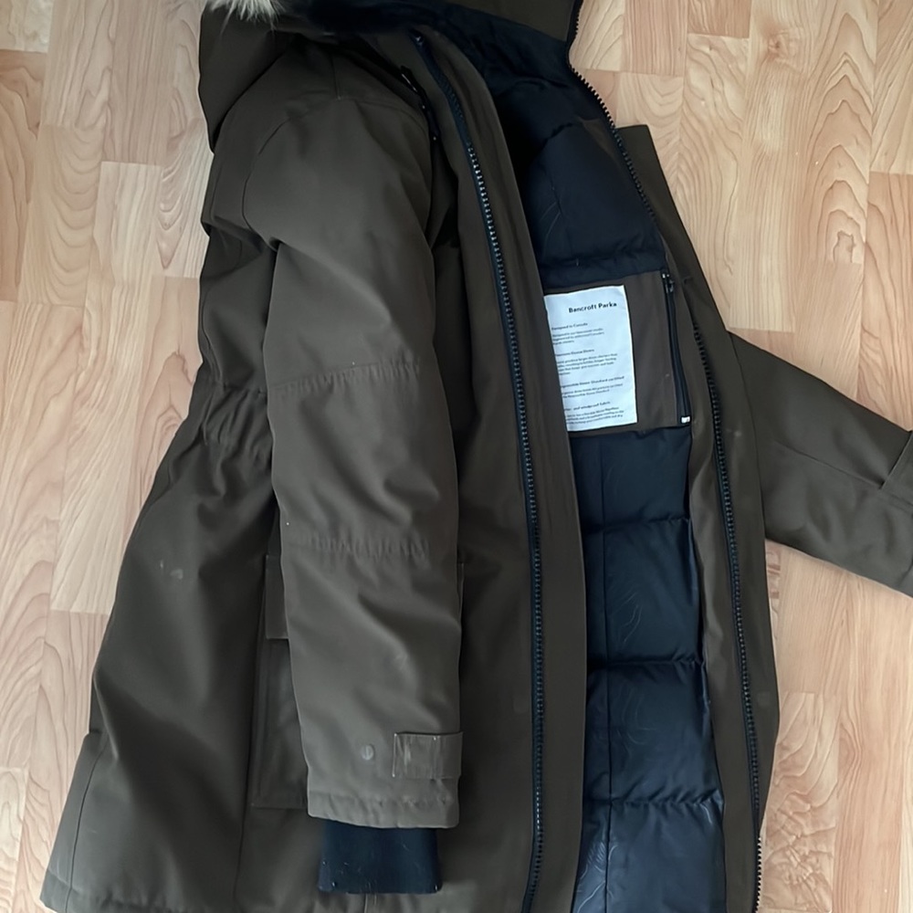 Aritzia/tan Bancroft parka medium olive green - Picture 12 of 15